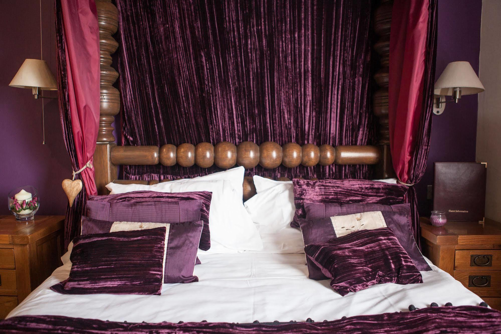 Old Hall House, Nec 4* Meriden (West Midlands)